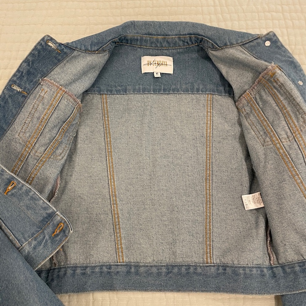 Jacket - Picture 6 of 7